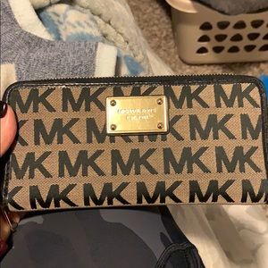 Michael Kors MK Wallet